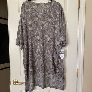 NWT Melissa McCarthy High/Low Gray & Mauve Tunic